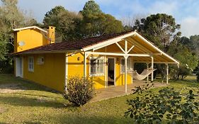 Casa em condomínio fechado, 4km Centro de Gramado.